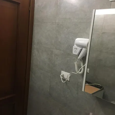 Micki 1 E Вентимилья