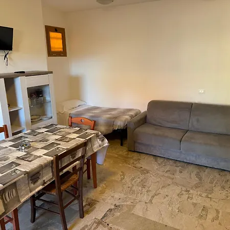 Micki 1 E * 벤티밀리아